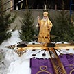 Божественная Литургия в храме святителя Николая Мирликийского в Бирюлеве и освящение накупольного Креста для новопостроенного храма