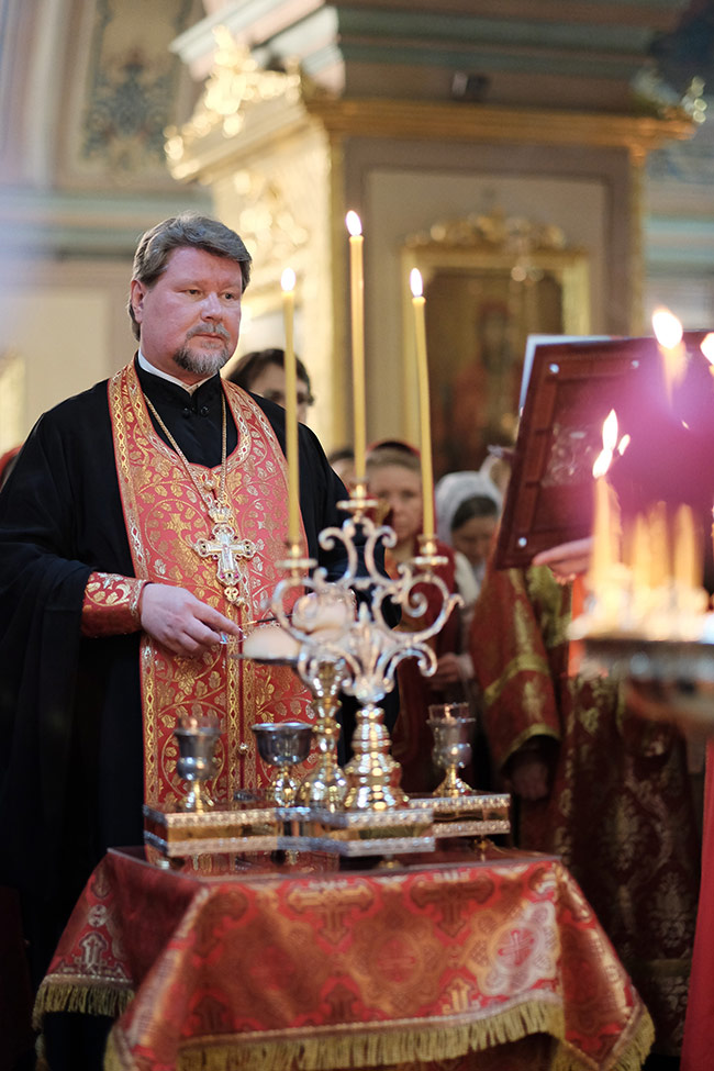 Москва храм Ризоположения на Донской