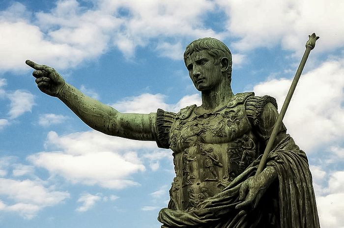 Октавиан Август